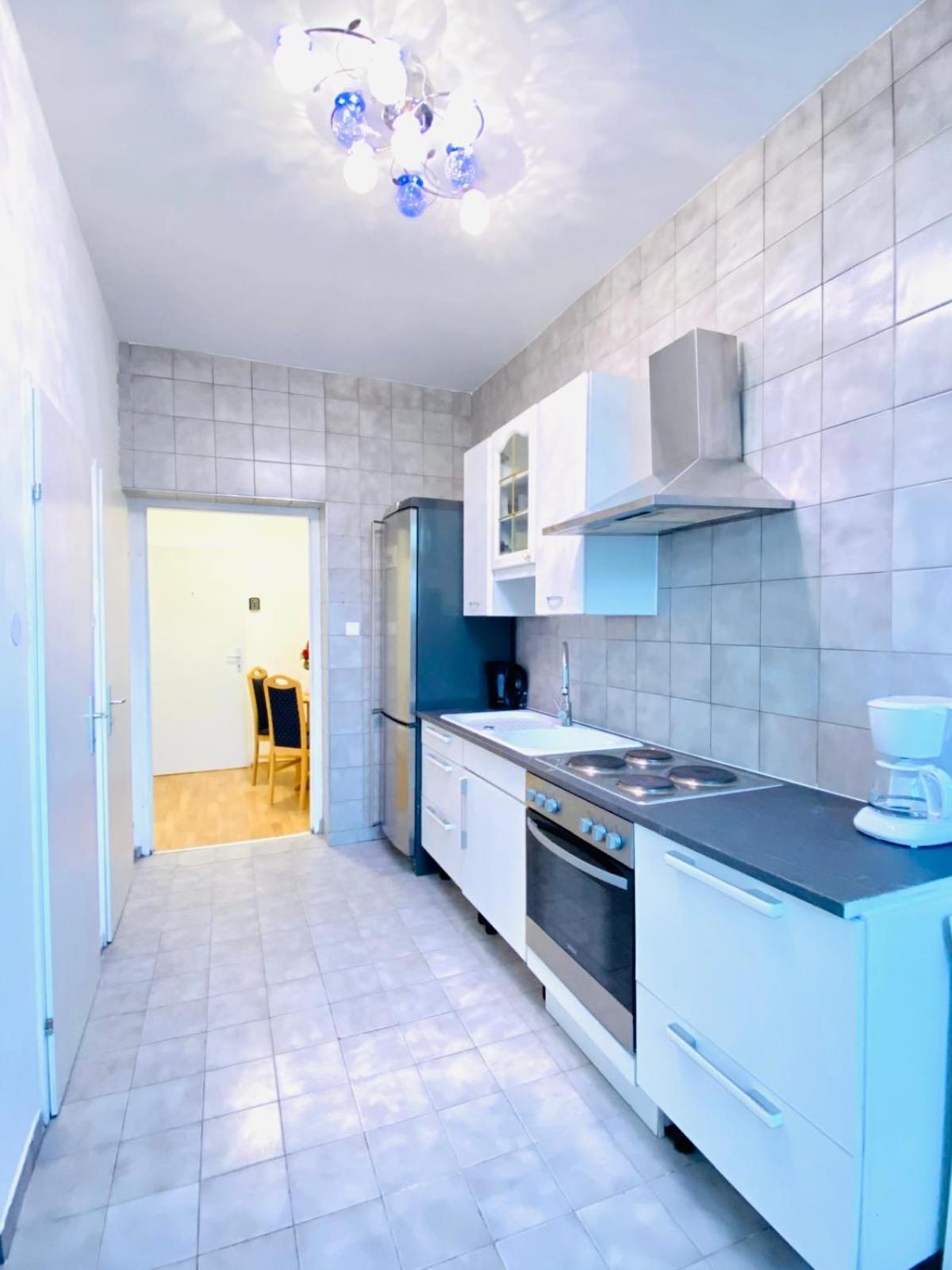 Bright 5br Shared W Great Transport Link * Wien